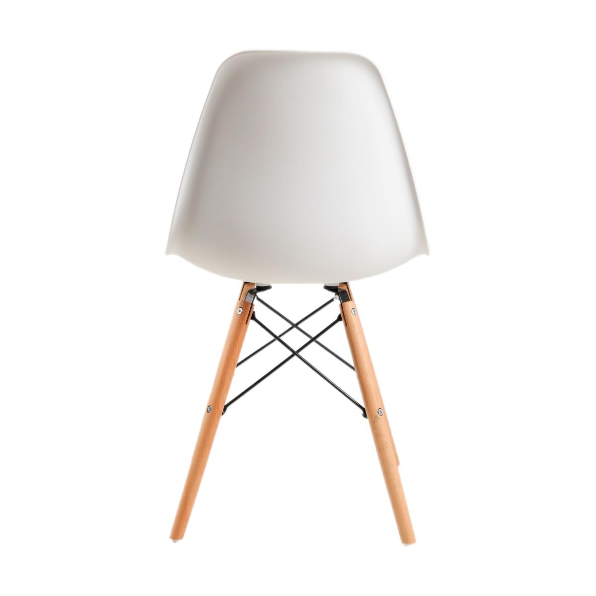 111 Стул Eames белый